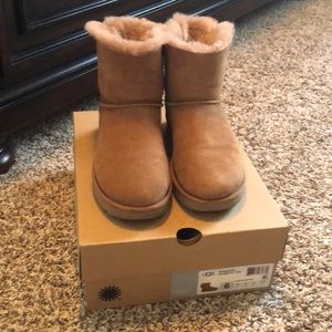 Women’s Used But Good Condition W Naveah